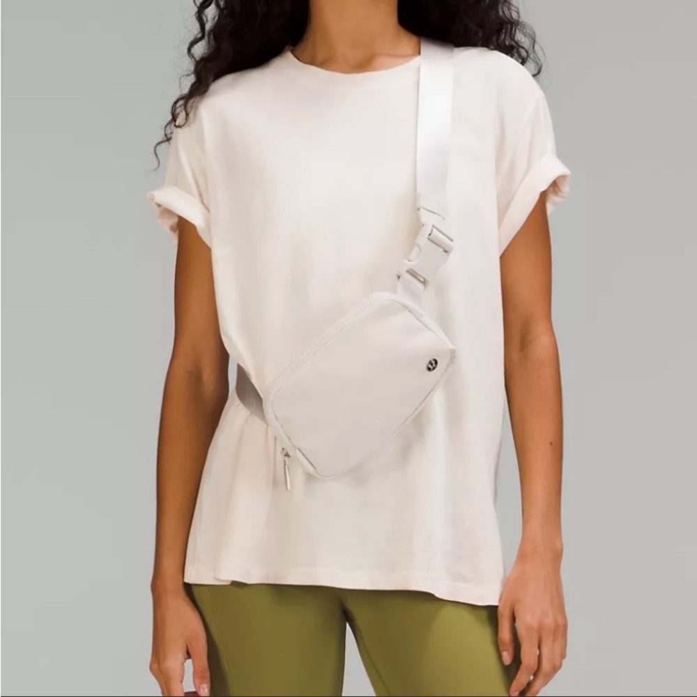 *Last1*NWT Lululemon Everywhere Belt Bag - White - Picture 6 of 13